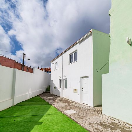 Ajuda Charm Apartment With Garden Lisbona Esterno foto