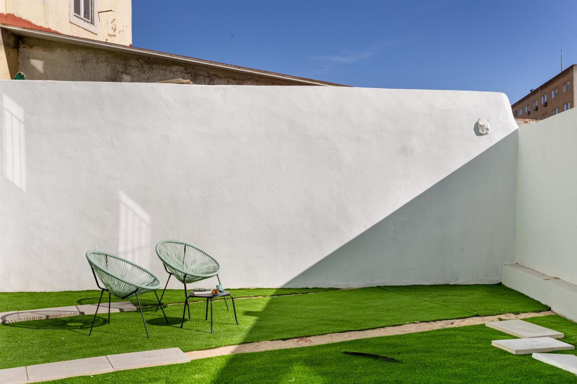 Ajuda Charm Apartment With Garden Lisbona Esterno foto
