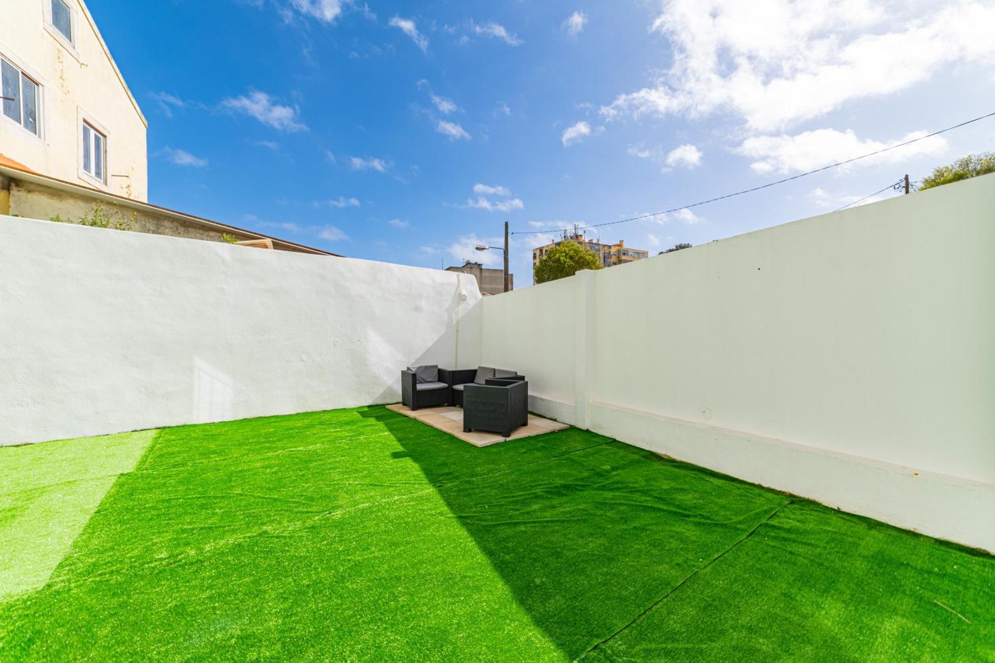 Ajuda Charm Apartment With Garden Lisbona Esterno foto