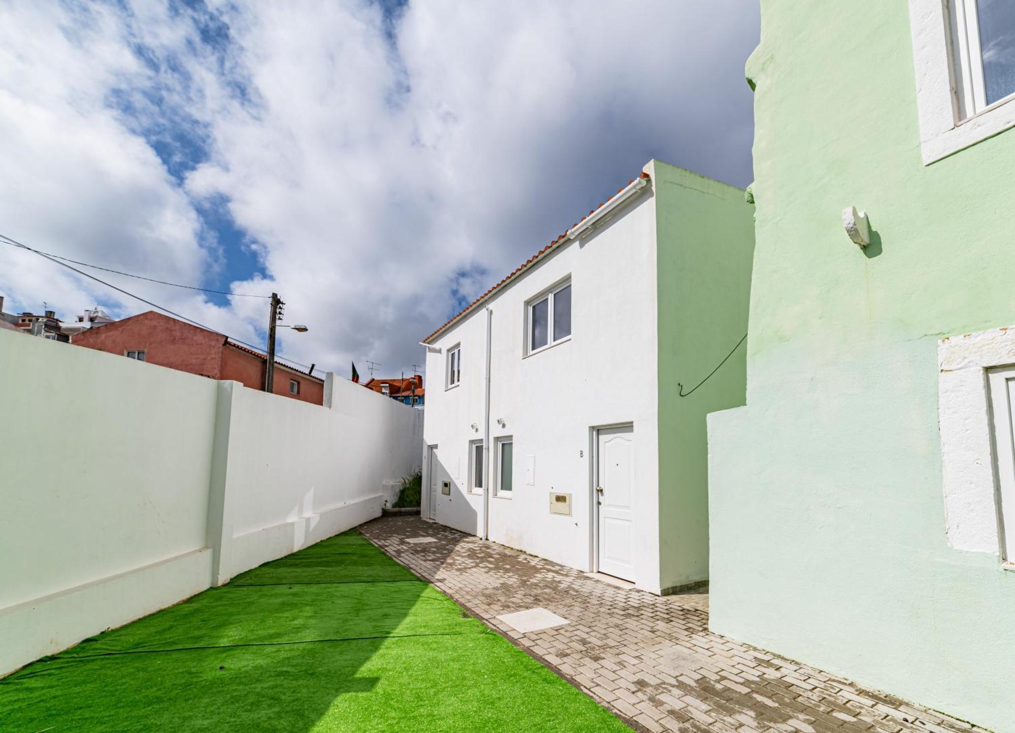 Ajuda Charm Apartment With Garden Lisbona Esterno foto